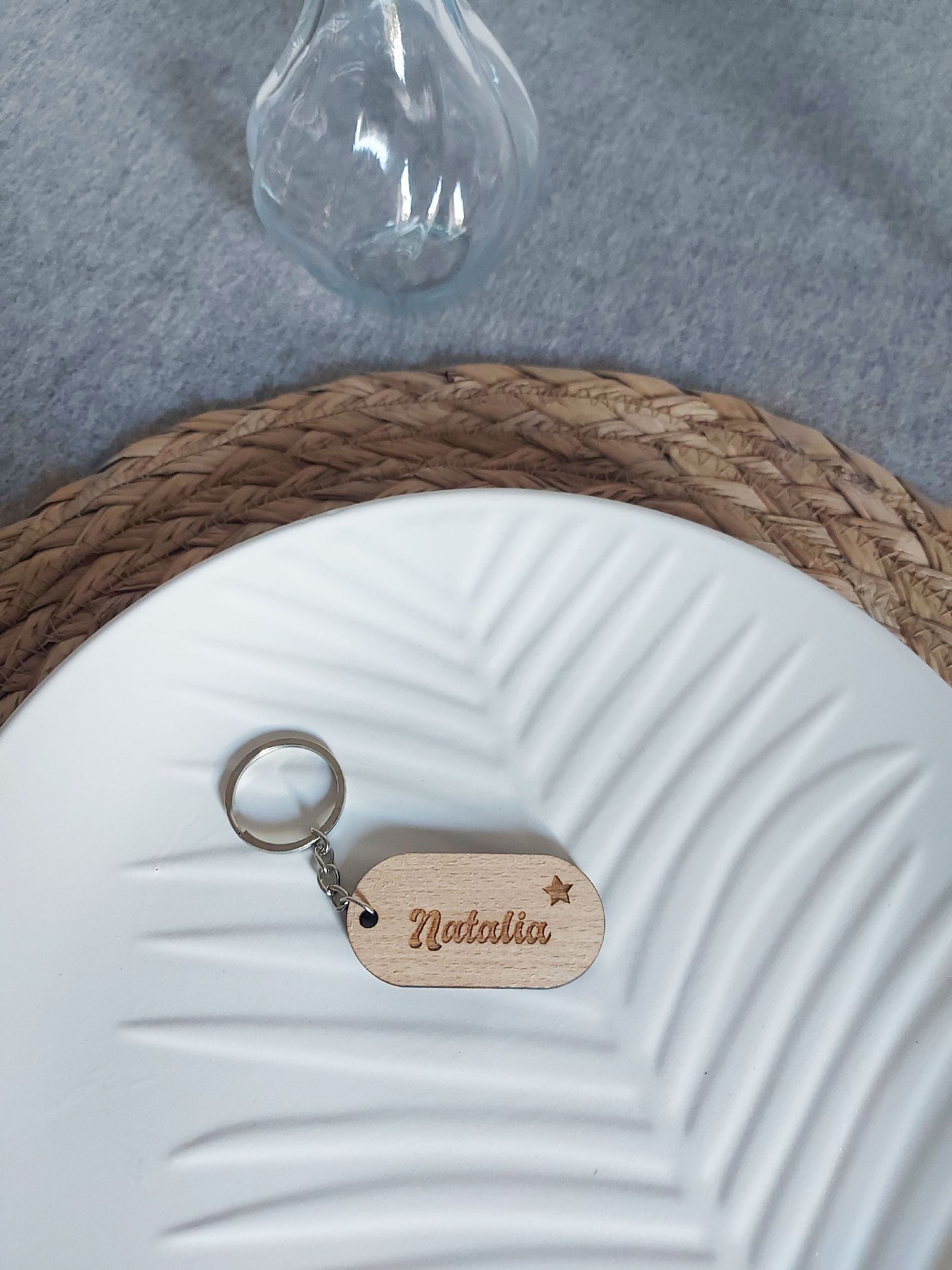 LLAVERO-OVAL-MADERA-STAR